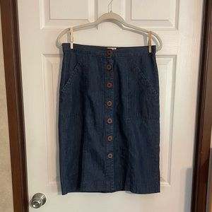 Denim skirt